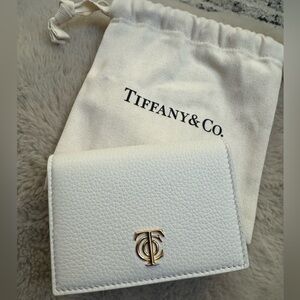 NWT Tiffany & Co. trifold cardholder wallet in cream White with gold hardware